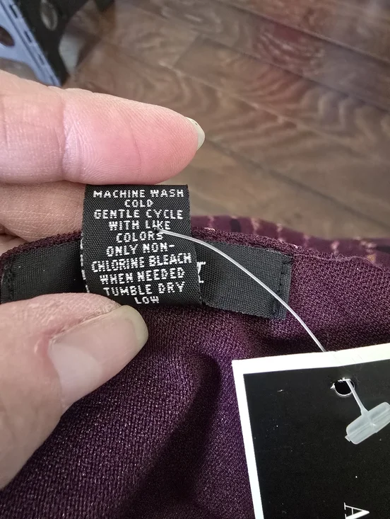 Alfani (NWT) Wrap Front Short Sleeve with Tie Waist - Deep Plum Midi Dress. - Picture 8 of 9